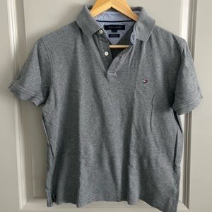 TOMMY HILFIGER SIZE S GRAY